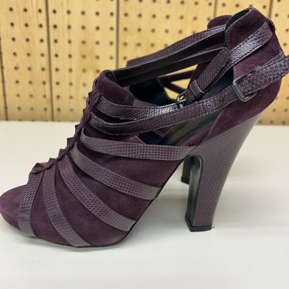 Bottega Veneta Women's Purple Strappy Sandals - Picture 5 of 8